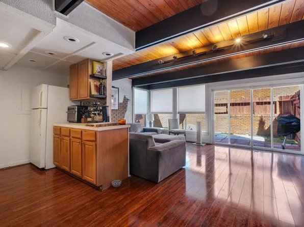 220 Belmont Rd APT 6, Tallahassee, FL 32301