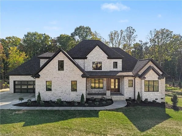 7603 Pemberley Dr, Oak Ridge, NC 27310