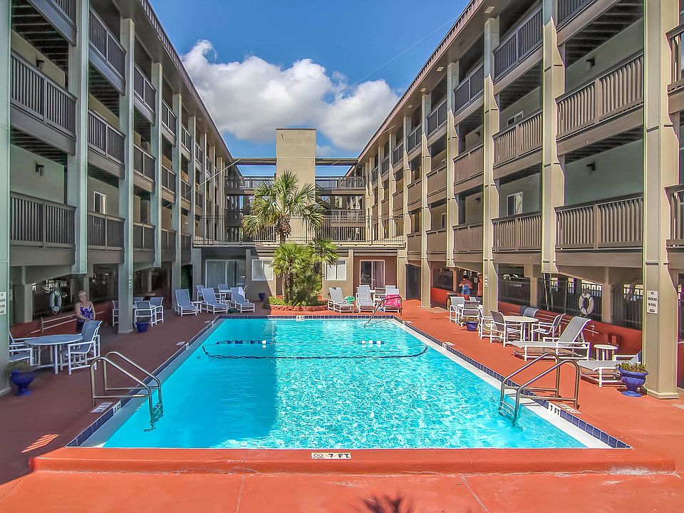 1st image of 3056 S Fletcher Ave APT 312