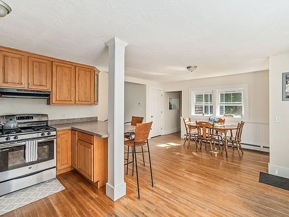 4th image of 7 Smiths Ln