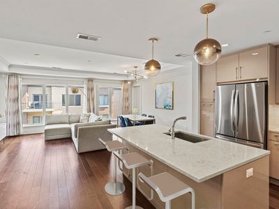 150 Henley Pl APT 405, Gardens, NJ, 07086