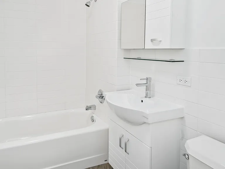 620 W 143rd St #B — Photo 2