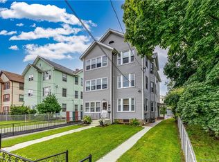 17 Thorniley St, New Britain, CT 06051