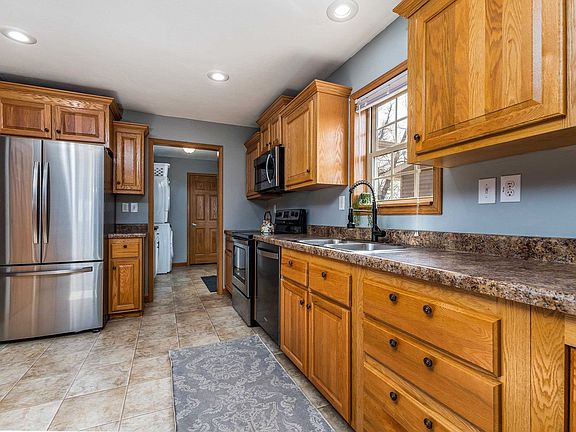 4th image of 4791 W Ln