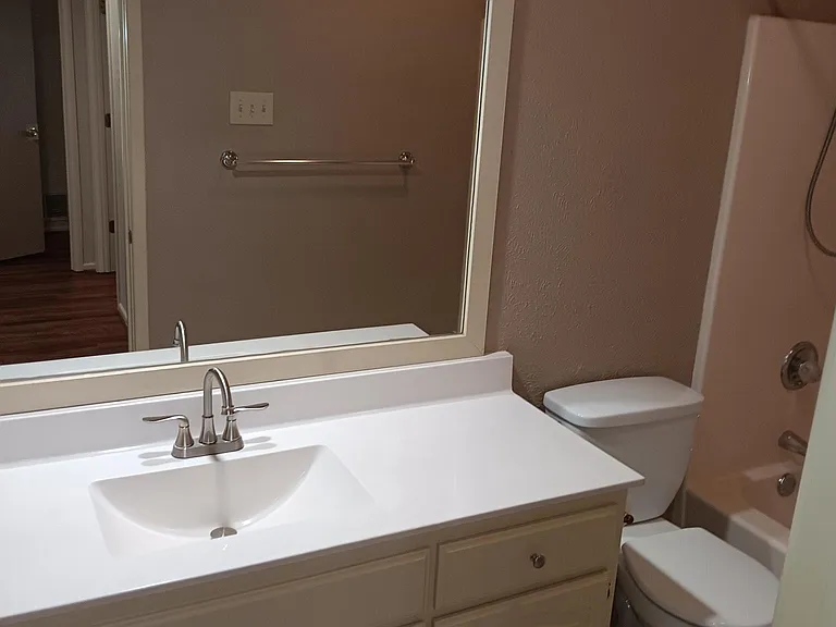 602 Taylor Ct — Photo 16