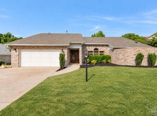 2221 Oxford Dr, Pensacola, FL 32503