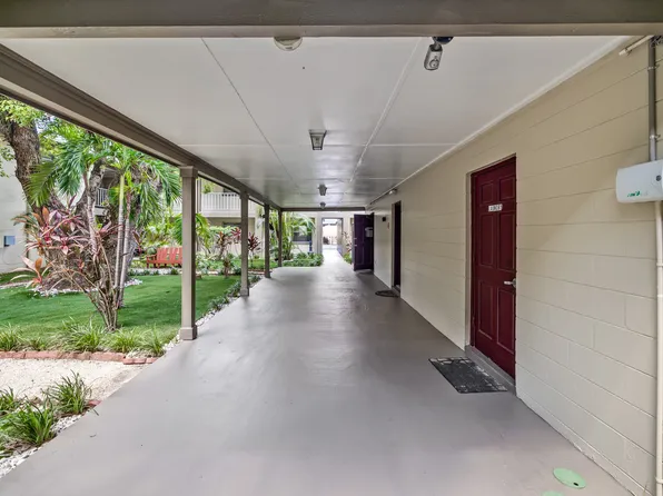 Parson's Green Courtyard Apartments