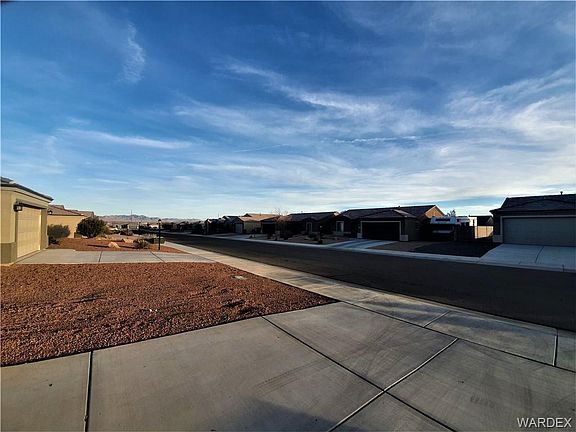 3rd image of 2863 E Casa Linda