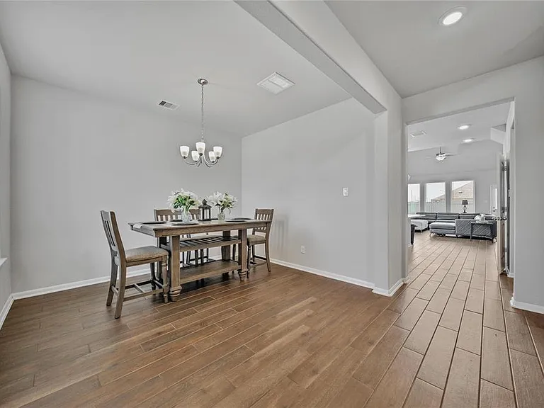 5003 Brewcastle Ln — Photo 4