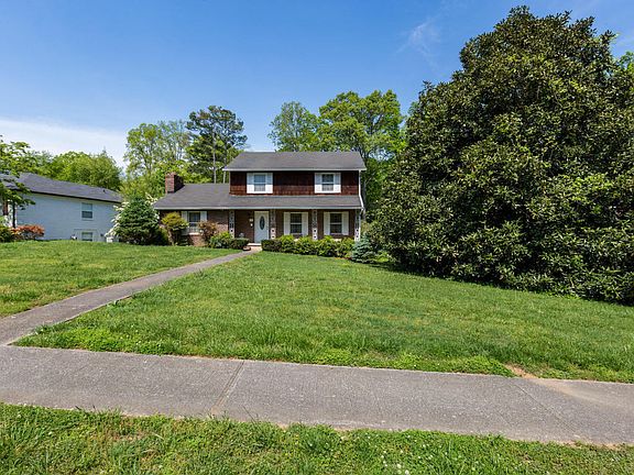 2nd image of 317 E Heritage Dr #1