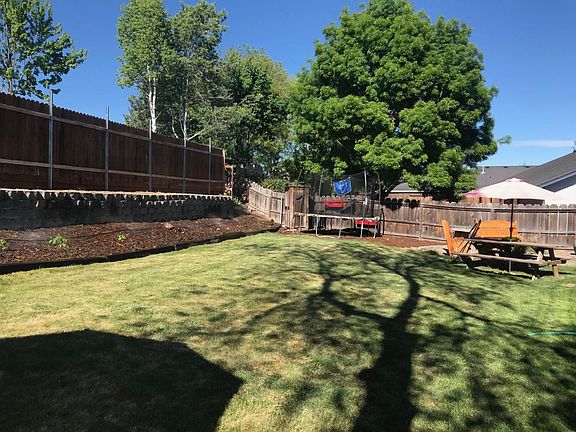4th image of 453 Teakwood Dr