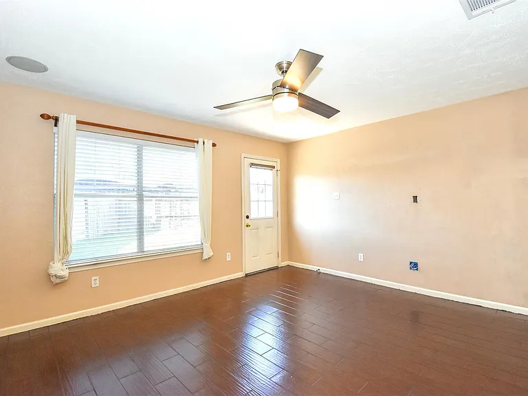 7215 Kransburg Ranch Dr — Photo 11