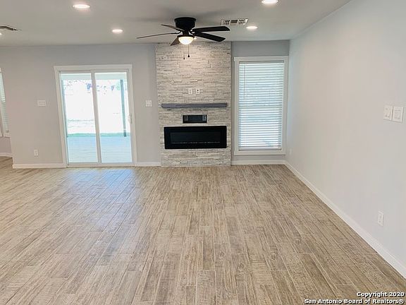 5th image of 7629 Linkview St