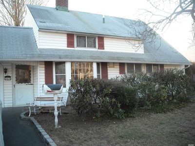 267 Elm Dr S, Levittown, NY, 11756