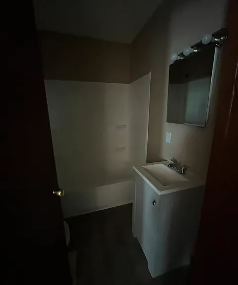 156 Avenue C — Photo 5