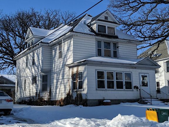 3rd image of 115 N Ermina Ave