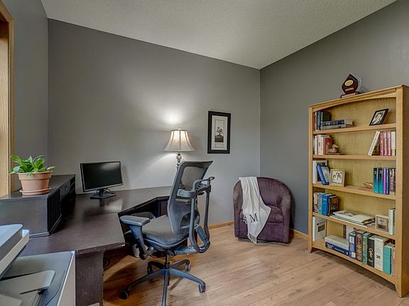 5th image of 1340 Creekwood Dr