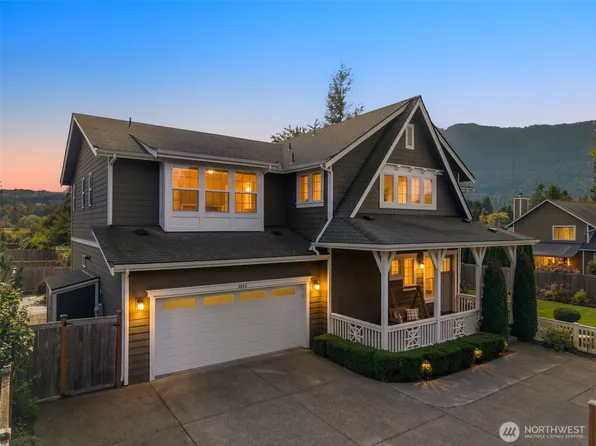1069 SE 13th Place, North Bend, WA 98045