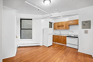 375 Pleasant Avenue