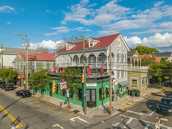 4th image of 114 Spring St