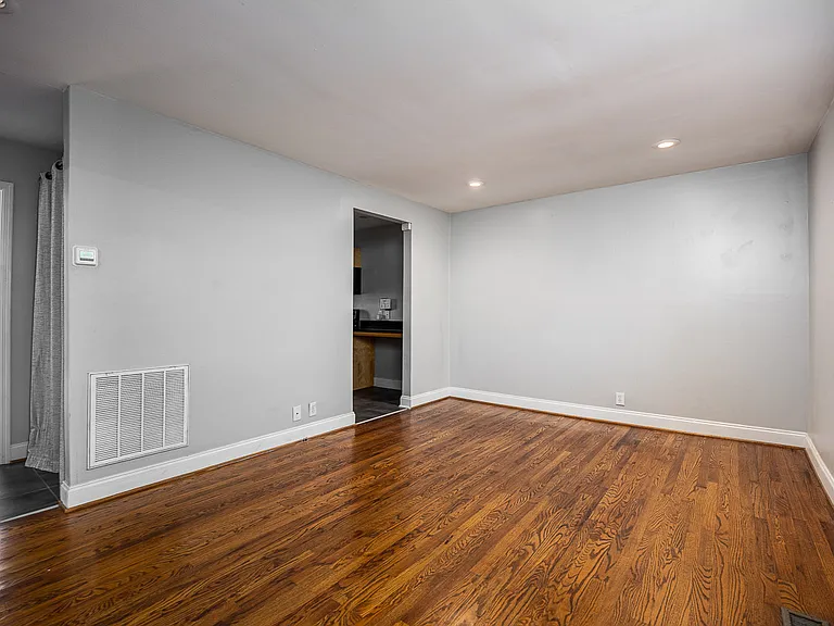 1412 Edgehill Ave #2 — Photo 2