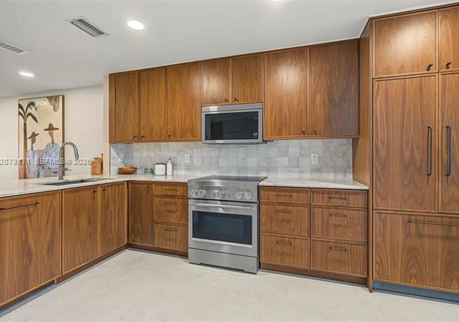 825 SE 2nd St th 825, Fort Lauderdale, FL 33301 — Photo 3