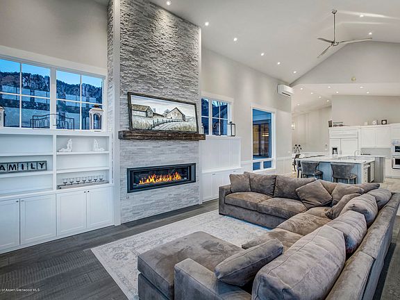 4th image of 2074 County Road 109