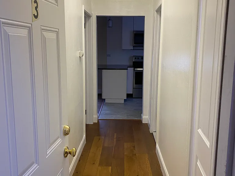 Hallway/Entrace