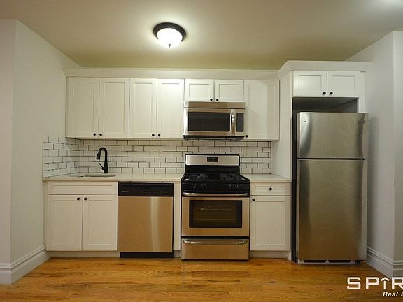 5th image of 696A Lexington Ave #1