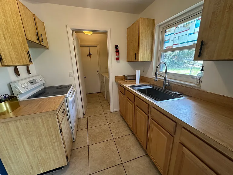 1864 W Gardenia Dr — Photo 9