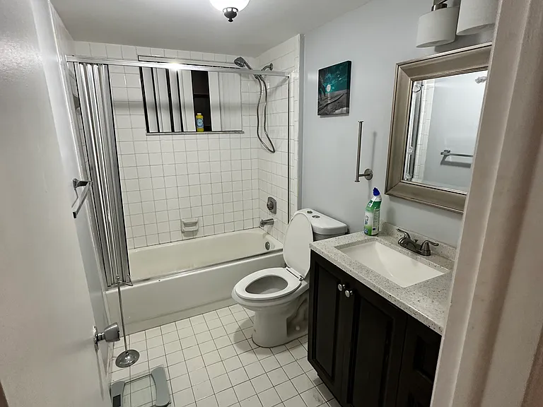 8040 Hampton Blvd #508 — Photo 2