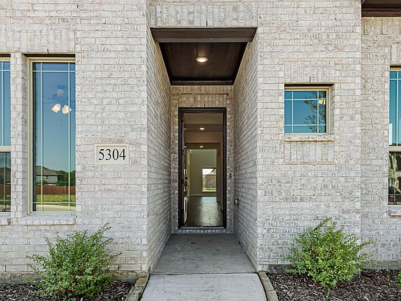 4th image of 5304 Pooley Ln