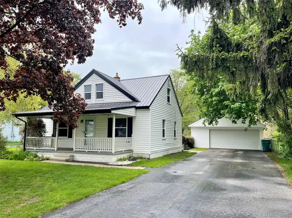 10444 Quirk Rd, Van Buren Township, MI 48111