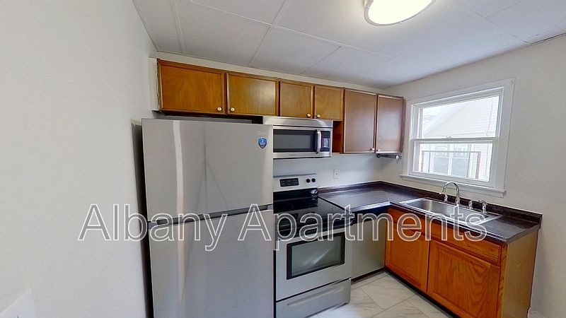 1st image of 420 Delaware Ave #4