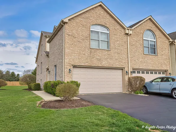 5832 Fieldstone Trl, McHenry, IL 60050