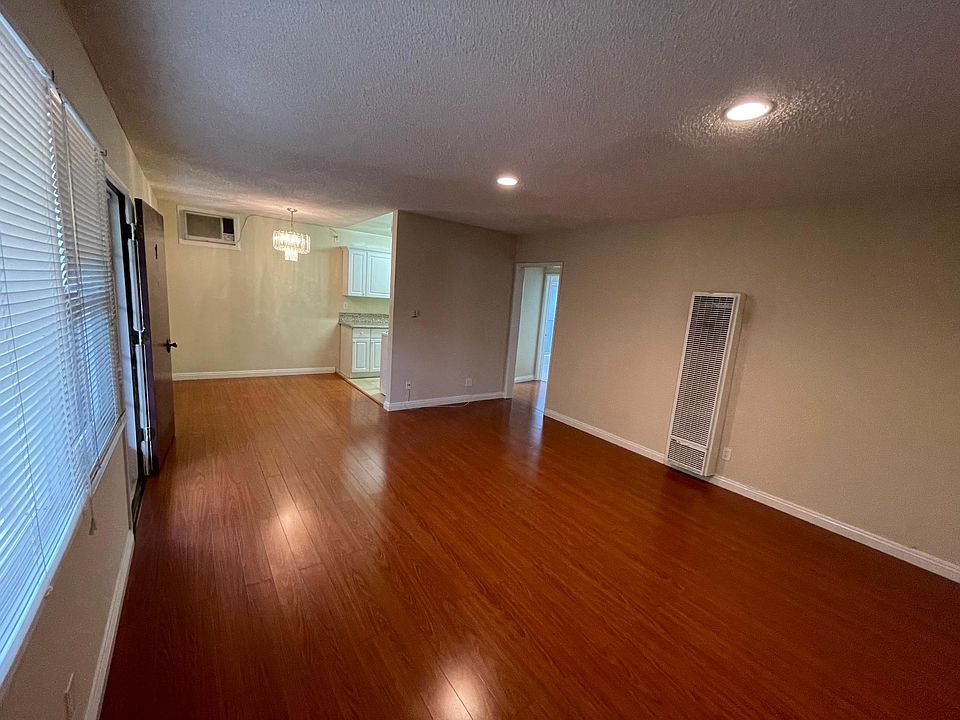 1st image of 429 E Chevy Chase Dr #7