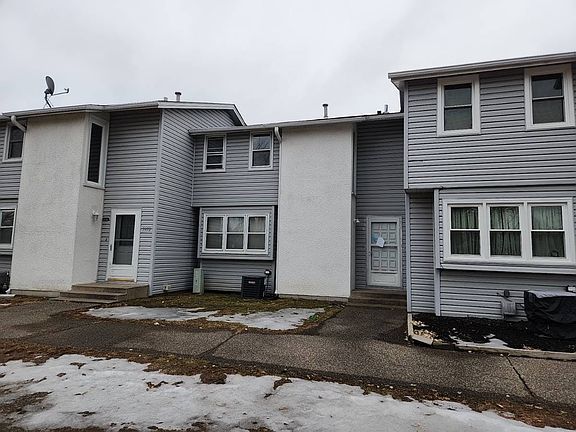 2nd image of 7970 Lad Pkwy