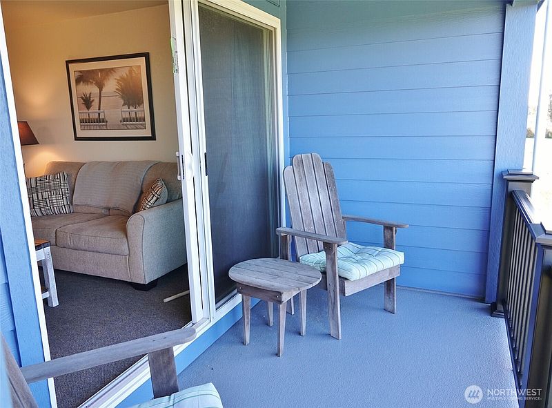 5th image of 835 Ocean Shores Boulevard NW #206