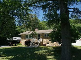 1606 Willow Dr, Severn, MD 21144