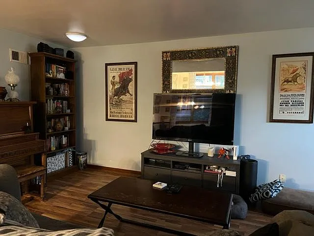7631 49th Ave — Photo 3