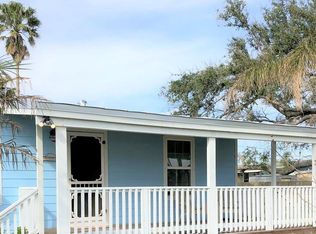 1604 Cherry St, Rockport, TX 78382