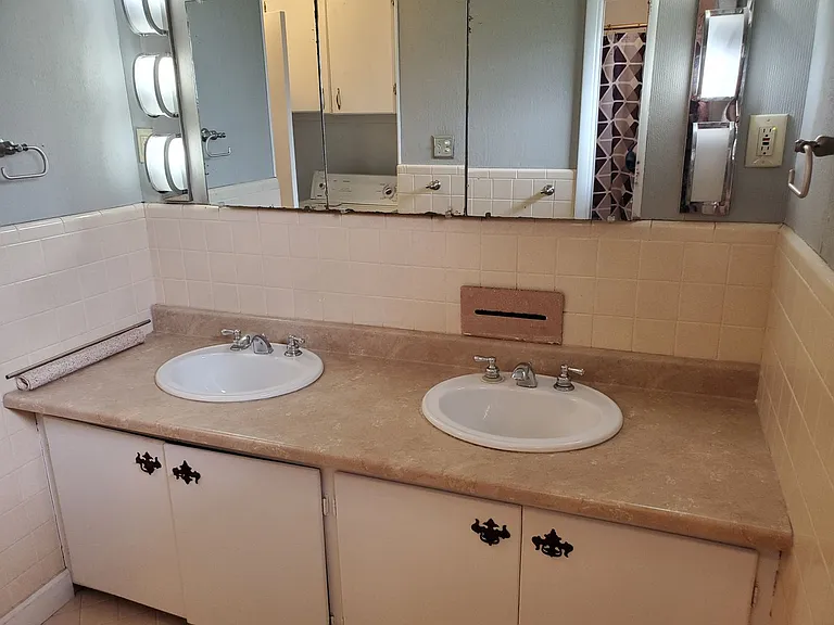 1711 SW Kent Pl — Photo 20