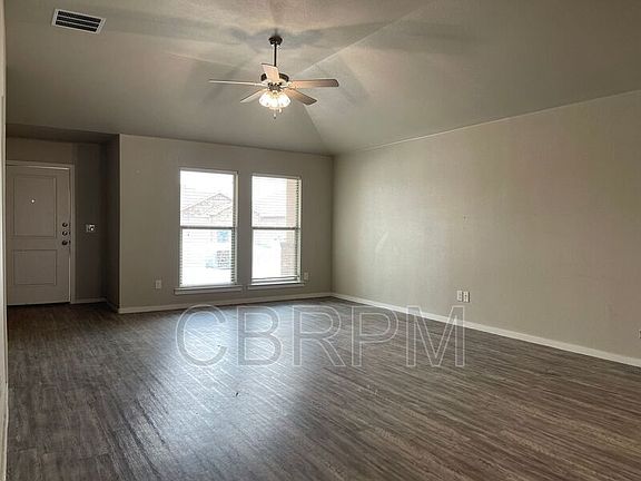 4th image of 2130 N Texas Ave