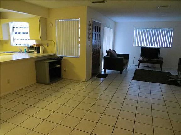 3rd image of 13424 SW 62nd St APT 105-P
