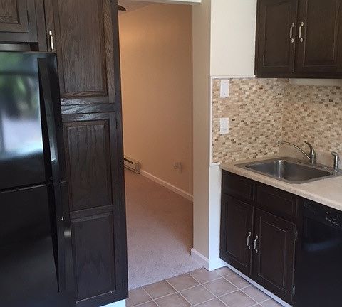 2nd image of 5 Briarwood Ter