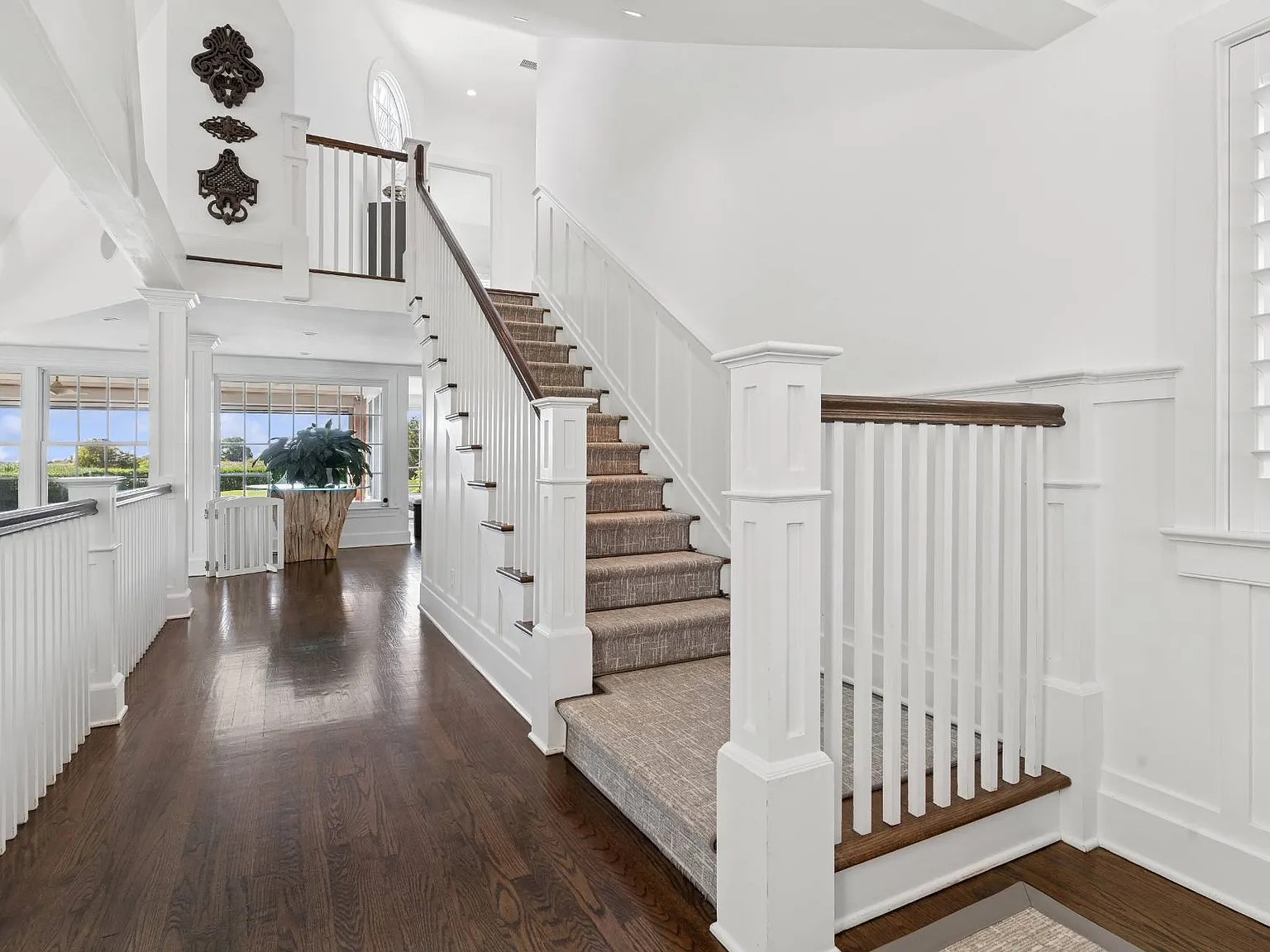 Exceptional Water Mill, South Compound with Ocean & Bay Views — Photo 4