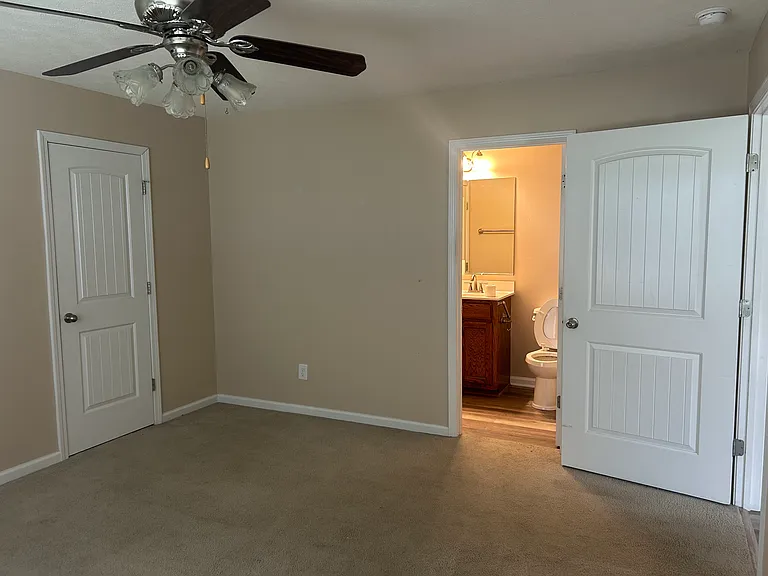 1921 Spears Ln — Photo 6