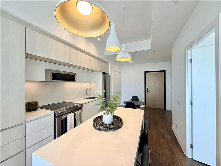185 Millway Ave — Photo 5