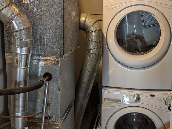 5th image of 5005 Wyandotte St APT 2