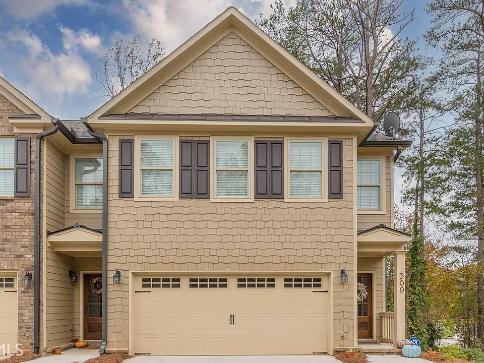 1st image of 300 Jackson Pl NW